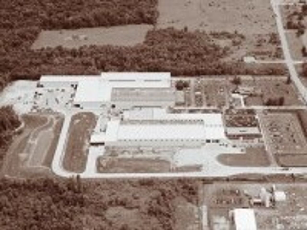 美国蒂森克虏伯罗特艾德工厂的照片。